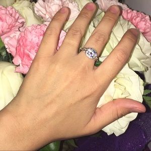 NEW White gold plated cubic zirconia ring 7;8;9